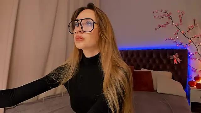 AlexaWilds from StripChat is Freechat