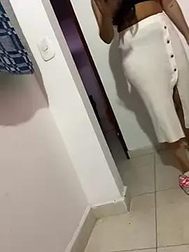 Alexsa_V from StripChat