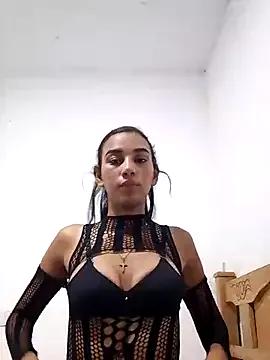 Alezzandra from StripChat is Freechat