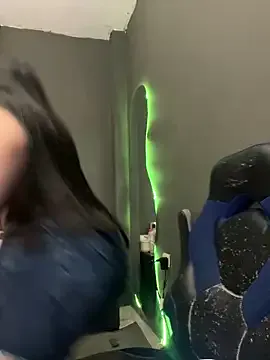 Alhaana_ from StripChat