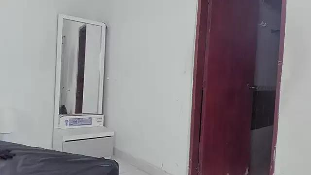 Alhana_pulido from StripChat