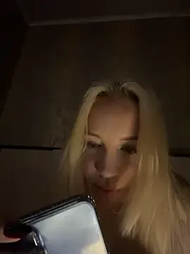 AliaMur on StripChat 