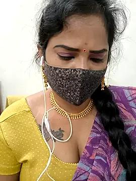 Aliana26 from StripChat