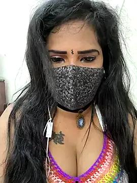 Aliana26 from StripChat