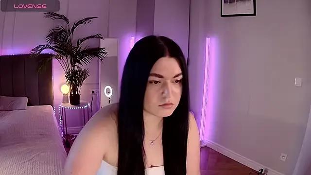 Alica_Wood from StripChat is Freechat