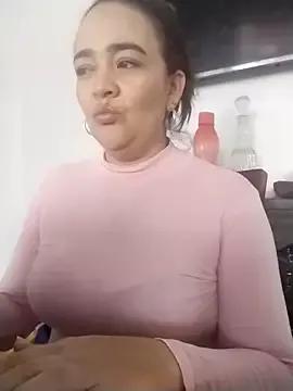 Alice-17 from StripChat is Freechat