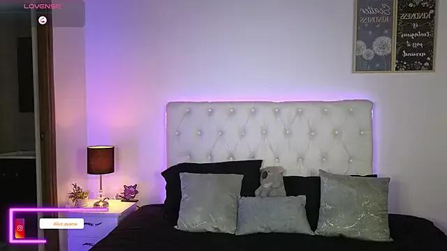 Alice_ayama from StripChat is Freechat