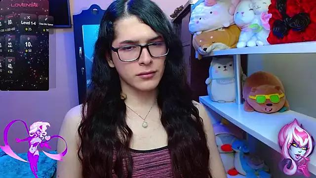 Try our streaming cams variety and talk on a personal level with our adorable girls streamers, showing off their bountiful shapes and dildos.