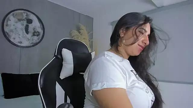 Try our streaming cams variety and talk on a personal level with our adorable girls streamers, showing off their bountiful shapes and dildos.