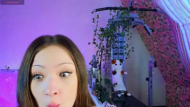 Alice_Meoow from StripChat is Freechat