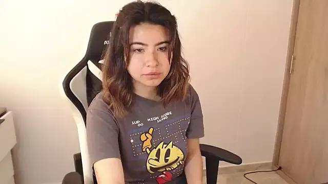 Try our streaming cams variety and talk on a personal level with our adorable girls streamers, showing off their bountiful shapes and dildos.