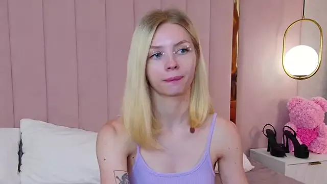 alice_woond from StripChat is Freechat