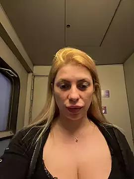 Alicedream5 from StripChat is Freechat
