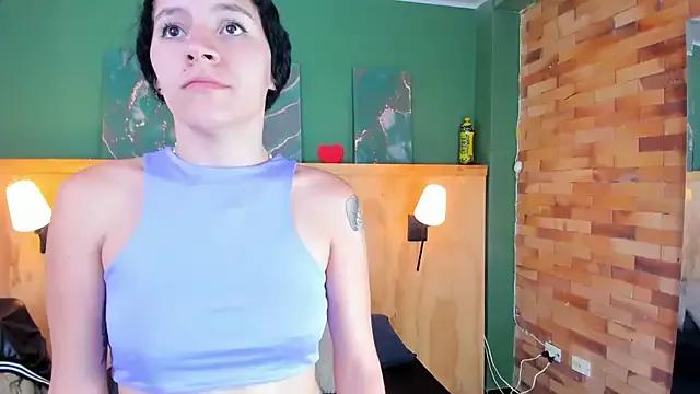 aliceferrer_ from StripChat is Freechat