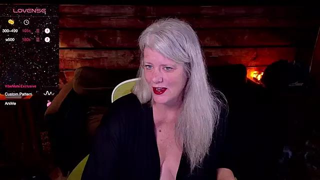 AliceHarlot from StripChat is Freechat