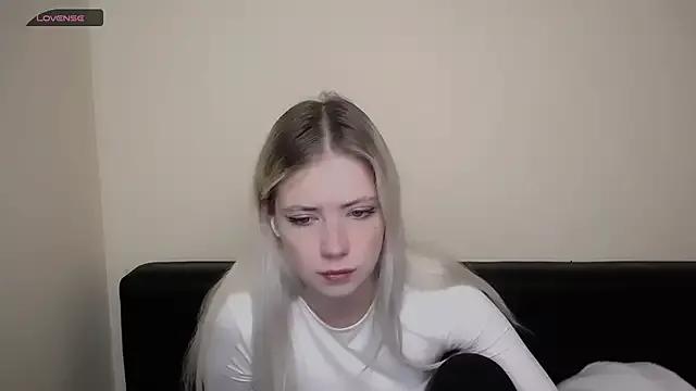 Try our streaming cams variety and talk on a personal level with our adorable girls streamers, showing off their bountiful shapes and dildos.