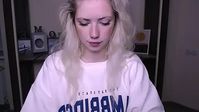 AliceHotty_ from StripChat is Freechat