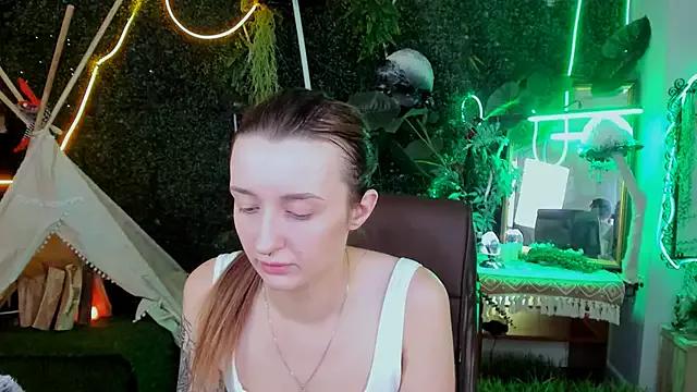Try our streaming cams variety and talk on a personal level with our adorable girls streamers, showing off their bountiful shapes and dildos.