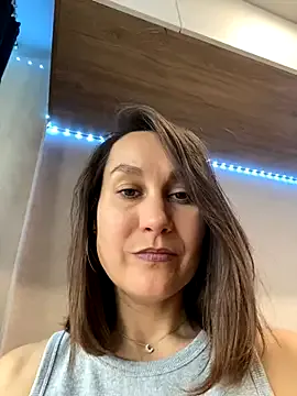 AliceLili from StripChat is Freechat