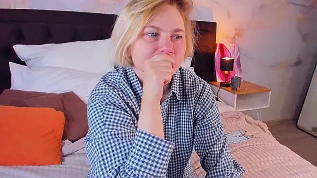 Try our streaming cams variety and talk on a personal level with our adorable girls streamers, showing off their bountiful shapes and dildos.