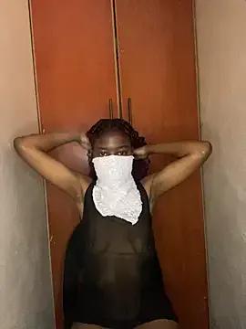 alicia_loveraw from StripChat is Freechat