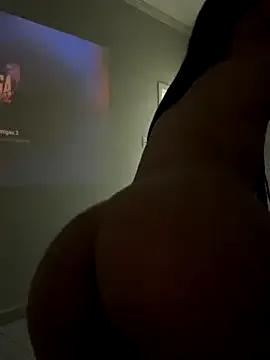 AliciaNinfetinha from StripChat is Freechat