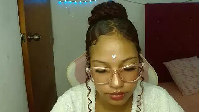 alicie_dirty from StripChat is Freechat