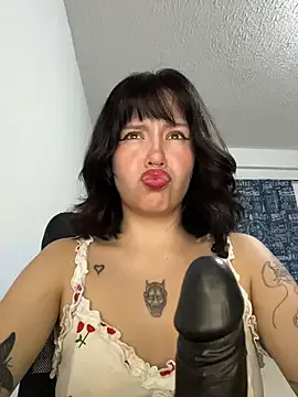 aliciia_23 from StripChat is Freechat