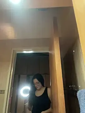 alilith from StripChat is Freechat