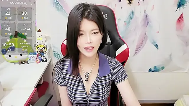 Alina10932 from StripChat is Freechat