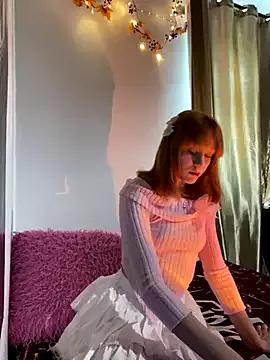 Alina487 from StripChat is Freechat