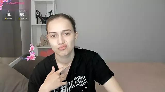 Try our streaming cams variety and talk on a personal level with our adorable girls streamers, showing off their bountiful shapes and dildos.