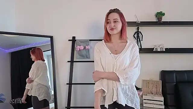 Alisa_World8 from StripChat is Freechat