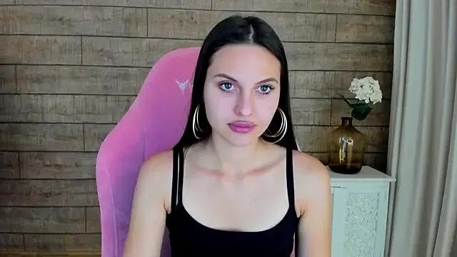 AlisaVersailles from StripChat is Freechat