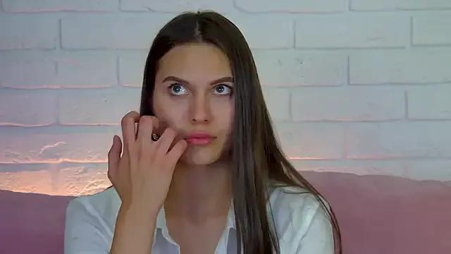 AlisaVersailles from StripChat is Freechat