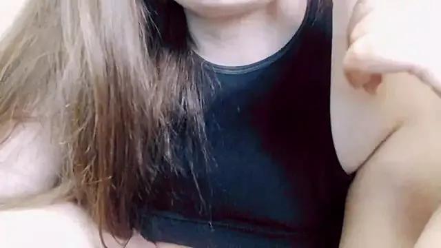 AliseSexyDoll777 from StripChat is Freechat