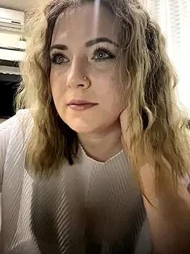 AliseShyness from StripChat is Freechat