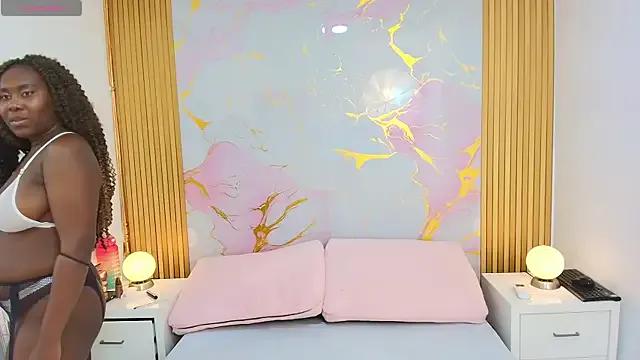 AlishaDixon from StripChat is Freechat