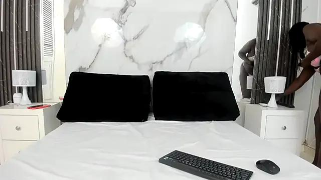 AlishaDixon from StripChat is Freechat