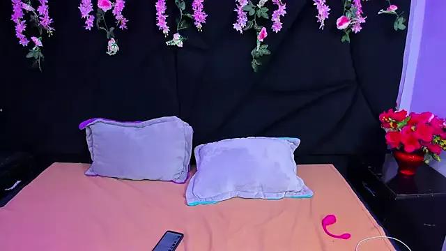 Try our streaming cams variety and talk on a personal level with our adorable girls streamers, showing off their bountiful shapes and dildos.