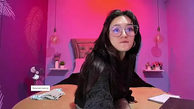ALISS_IK from StripChat is Freechat