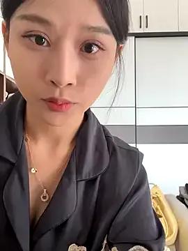 Alissa_AA from StripChat is Freechat