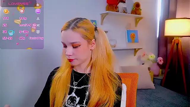 Alissa_Kitty from StripChat is Freechat