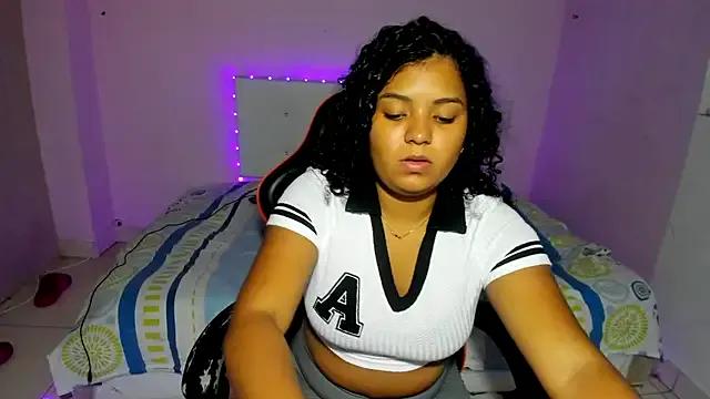 AlissonCurly_ from StripChat is Freechat
