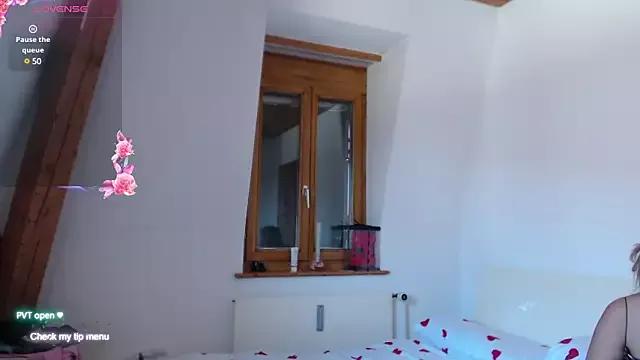 alissonsweett from StripChat is Freechat
