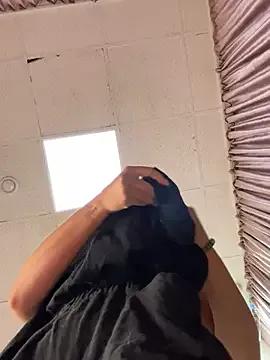 AllaTousNew from StripChat