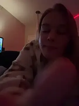 AllesandraLove on StripChat 