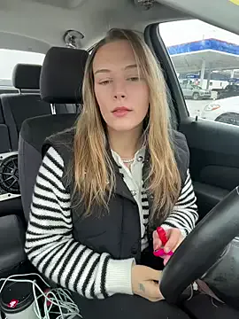 AllesandraLove on StripChat 