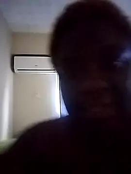 alliaaliyah from StripChat is Freechat