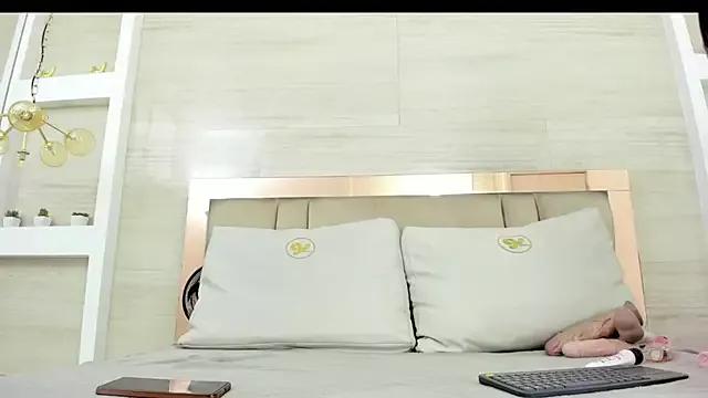 Try our streaming cams variety and talk on a personal level with our adorable girls streamers, showing off their bountiful shapes and dildos.